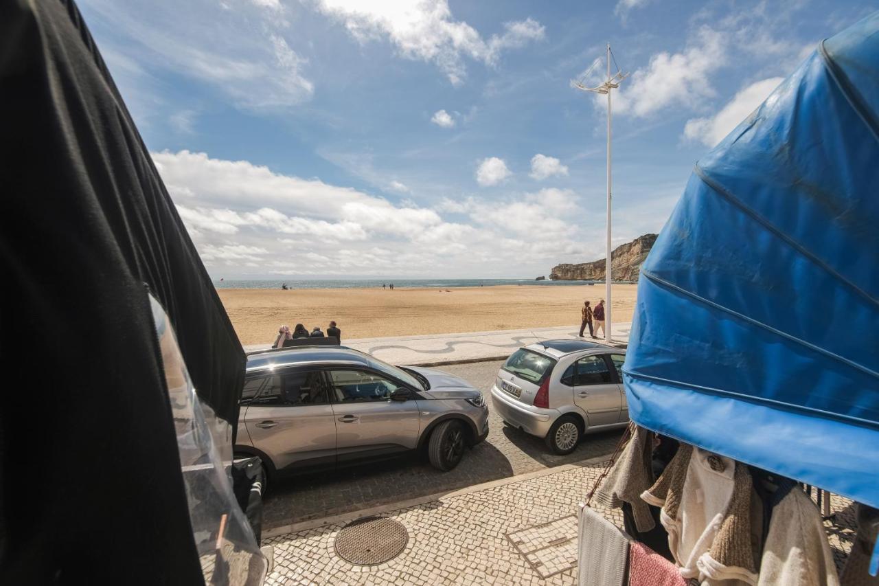 Appartement Familia Sequeira à Nazaré Extérieur photo